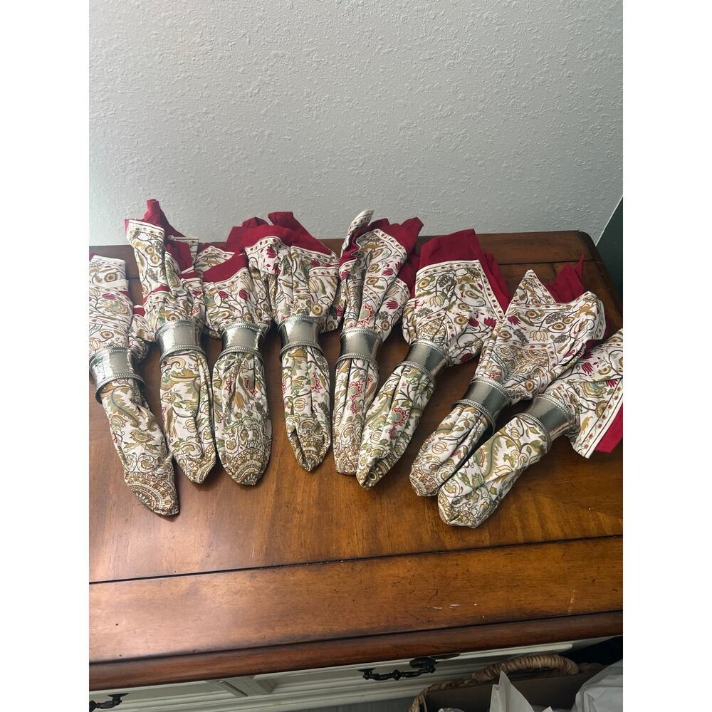 24 piece napkin and ring set